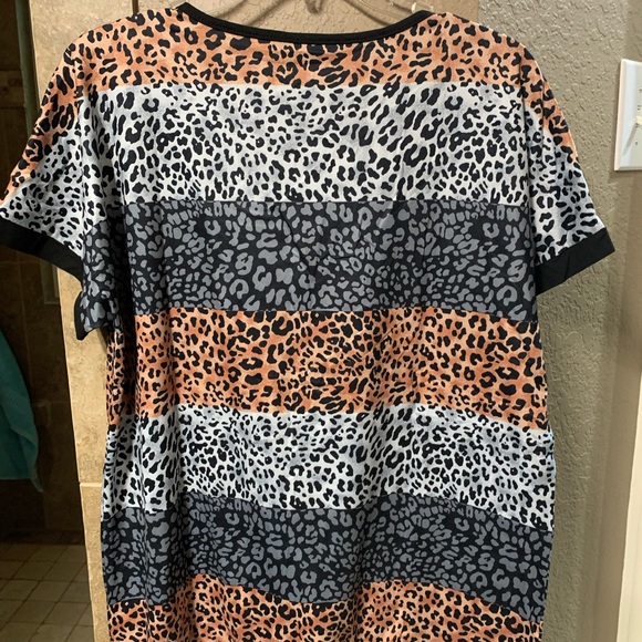 🤩  SOLD OUT ALL SIZES 🤩 - Picture 2 of 3